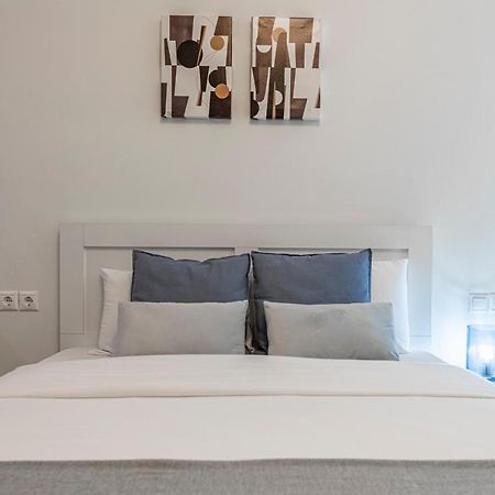 Phaedrus Living: City Center Executive Flat Stadiou Athens Exterior photo